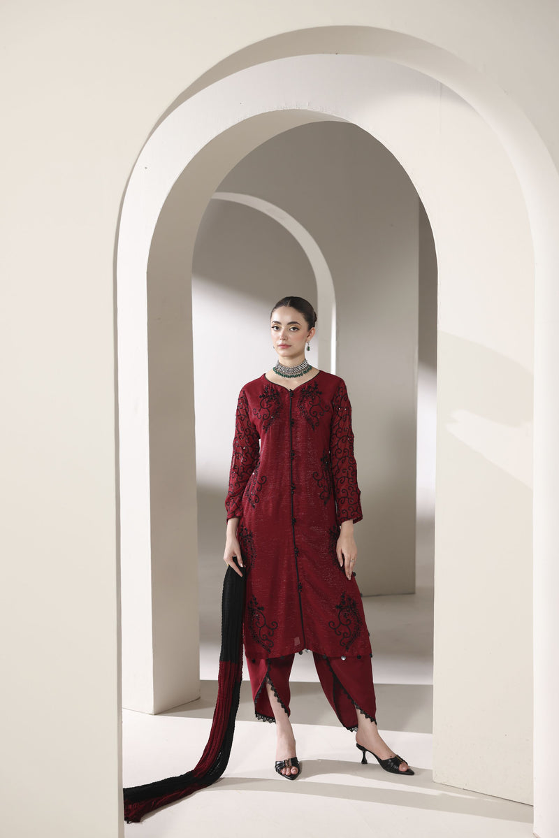 Starstruck by Ain – Crimson Zari Chiffon 3pc Dress with Tulip Shalwar SBA5