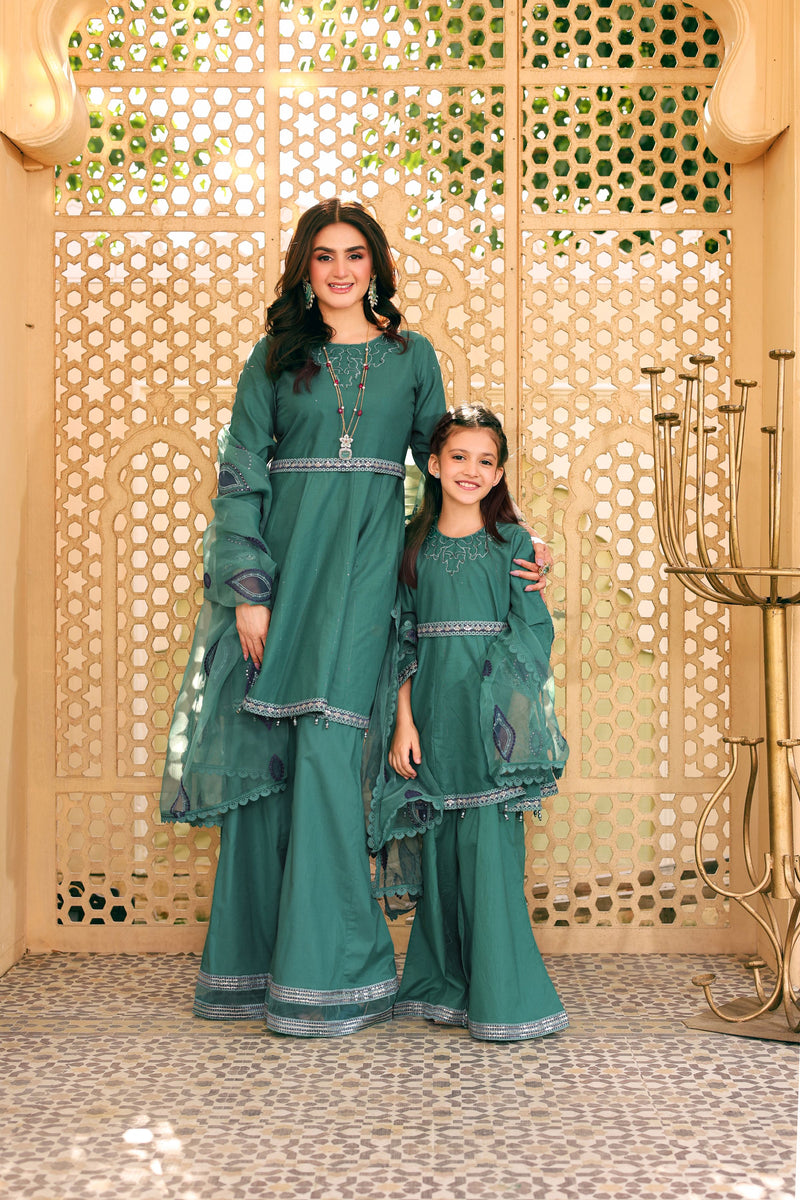 Hira Mani ft. Mona Jacquard Girls Collection GHMM5 Hira Mani ft. Mona Jacquard Girls Collection GHMM5
