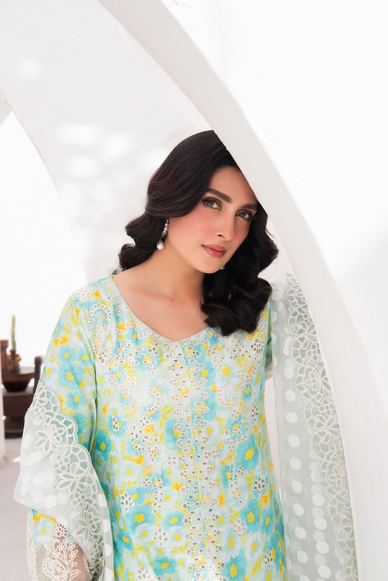 AYEZA KHAN FT. MONA EID COLLECTION MAKW6