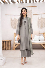 HEMLINE'S CHAI MOMENTS COLLECTION 02