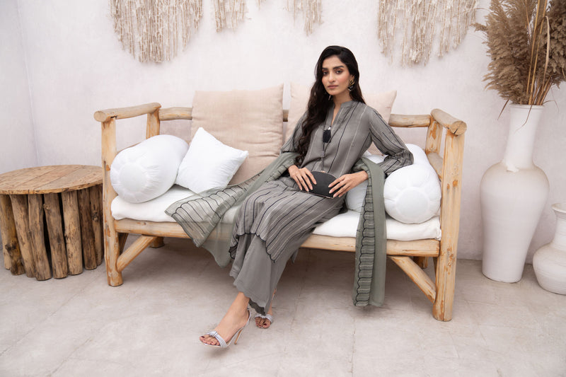 HEMLINE'S CHAI MOMENTS COLLECTION 02