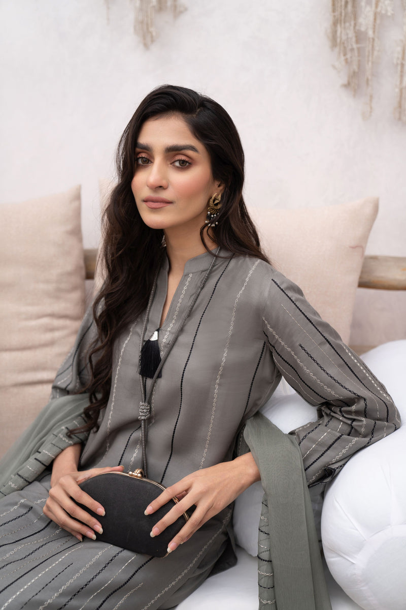HEMLINE'S CHAI MOMENTS COLLECTION 02