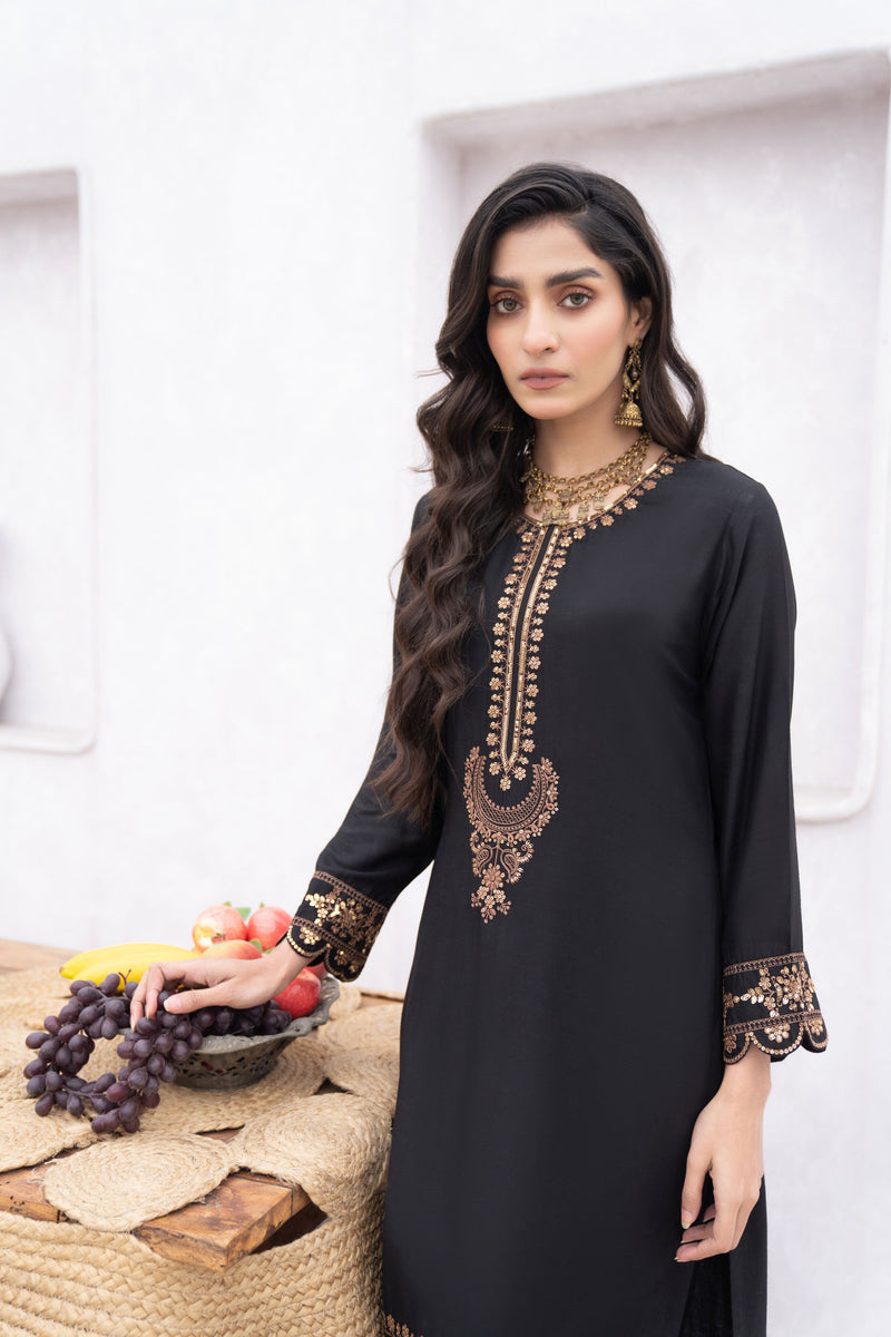 HEMLINE'S CHAI MOMENTS COLLECTION 07