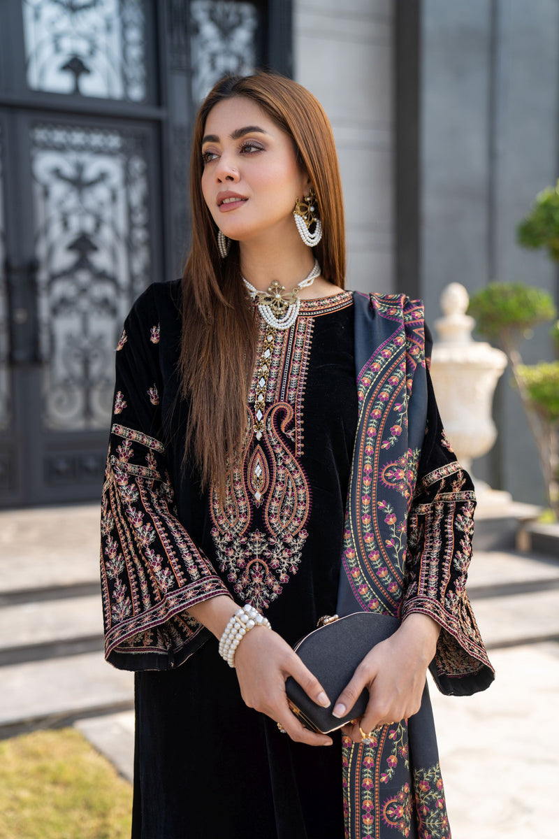 VOGUE VISTAS VELVET EMBROIDERED DRESS BY ZAIWA ZB10 The Zaibai VOGUE VISTAS VELVET EMBROIDERED DRESS BY ZAIWA ZB10 The Zaibai