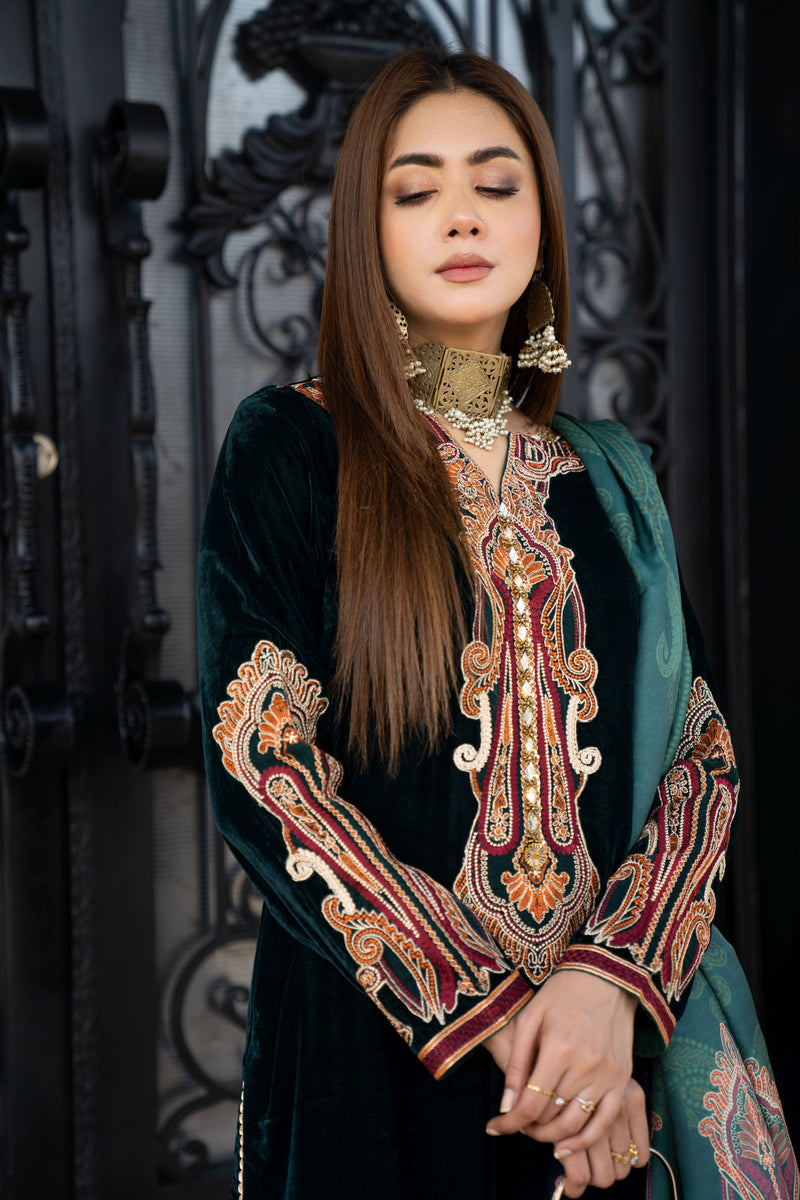 VOGUE VISTAS VELVET EMBROIDERED DRESS BY ZAIWA ZB7 The Zaibai VOGUE VISTAS VELVET EMBROIDERED DRESS BY ZAIWA ZB7 The Zaibai