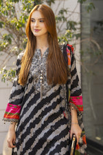 Sakeena Summer Ease – Black Lawn 3pc Dress with Embroidered Chiffon Dupatta SSE6