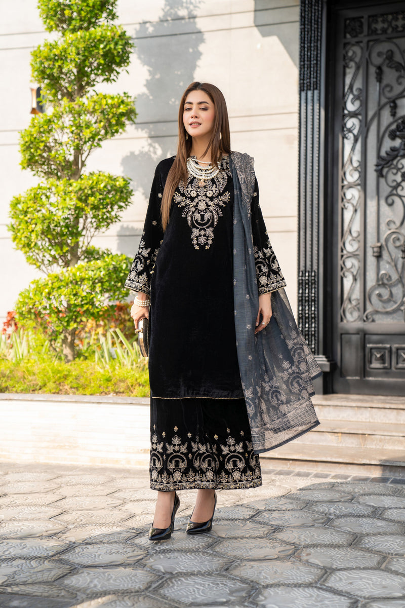 VOGUE VISTAS VELVET EMBROIDERED DRESS BY ZAIWA ZB8 The Zaibai VOGUE VISTAS VELVET EMBROIDERED DRESS BY ZAIWA ZB8 The Zaibai