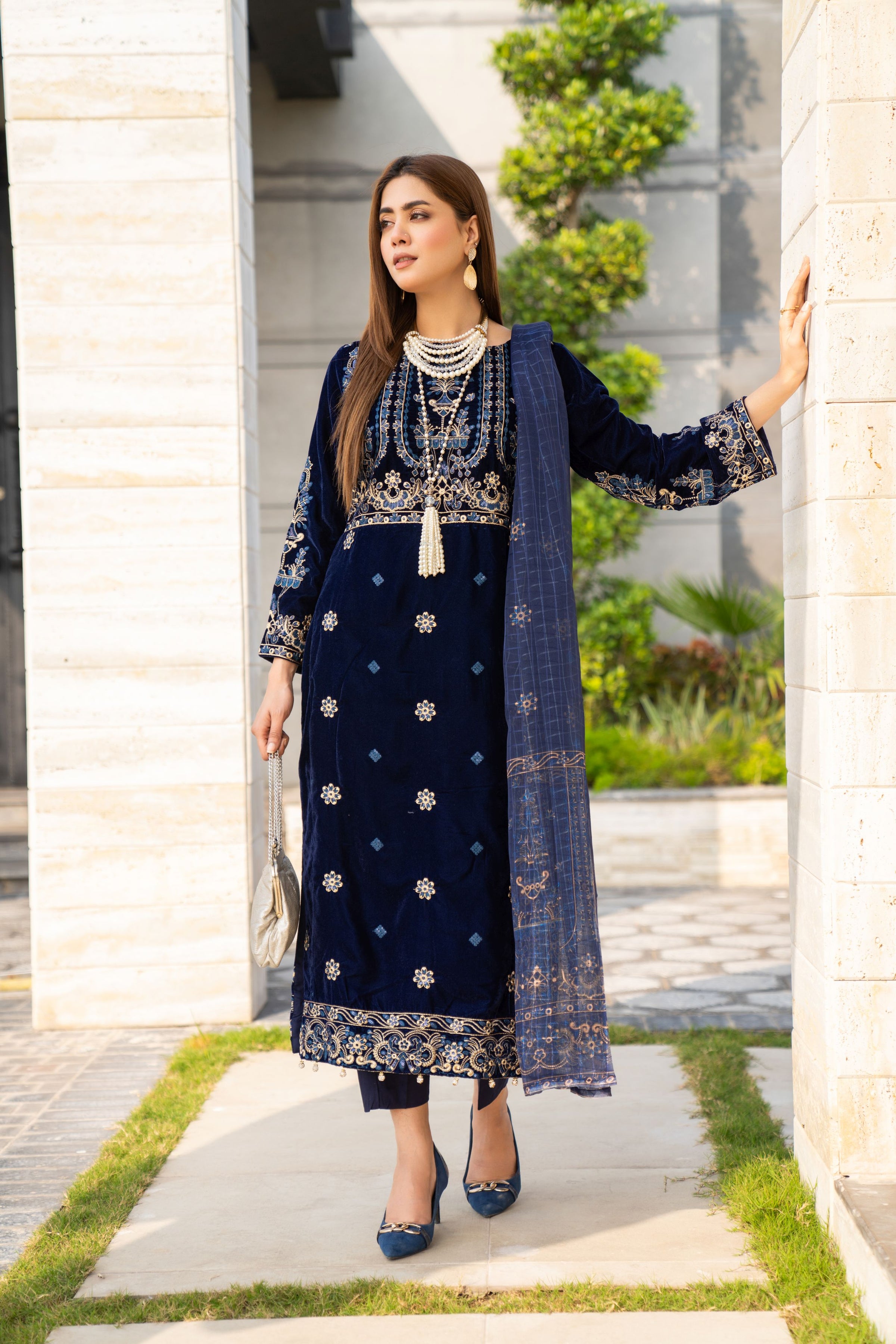 2025-25 秋冬新作  ハイブランドの BY DRESS EMBROIDERED VELVET VISTAS VOGUE ZAIWA Zaibai The – ZB5 ワンピース