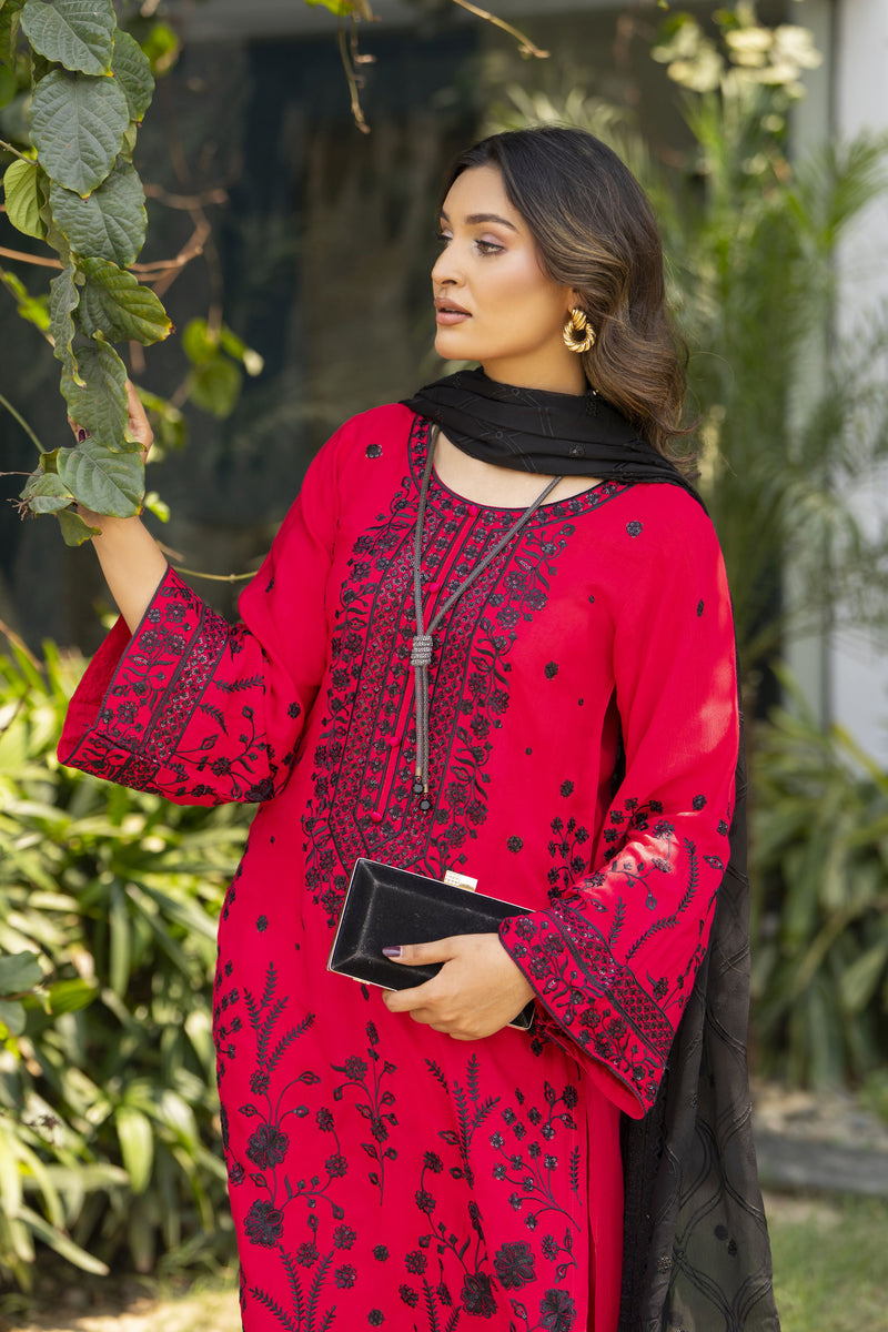 Deep Pink & Black Embroidered 3pc Raw Silk Suit – Ros3 by Gul Warun