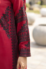 Ruby Red Embroidered 3pc Short Shirt & Farshi Shalwar Set – Ros6 by Gul Warun