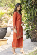 Rust Orange Embroidered 3pc Raw Silk Suit with Olive Dupatta – Ros7 by Gul Warun