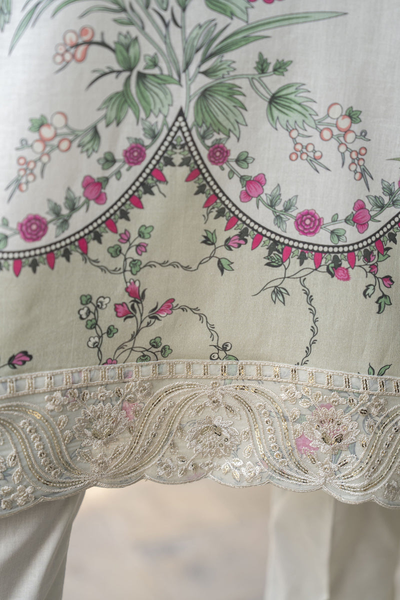 Ivory 3pc Embroidered Lawn Suit | Garmi Ka Jora by Dress Code – GKJ5