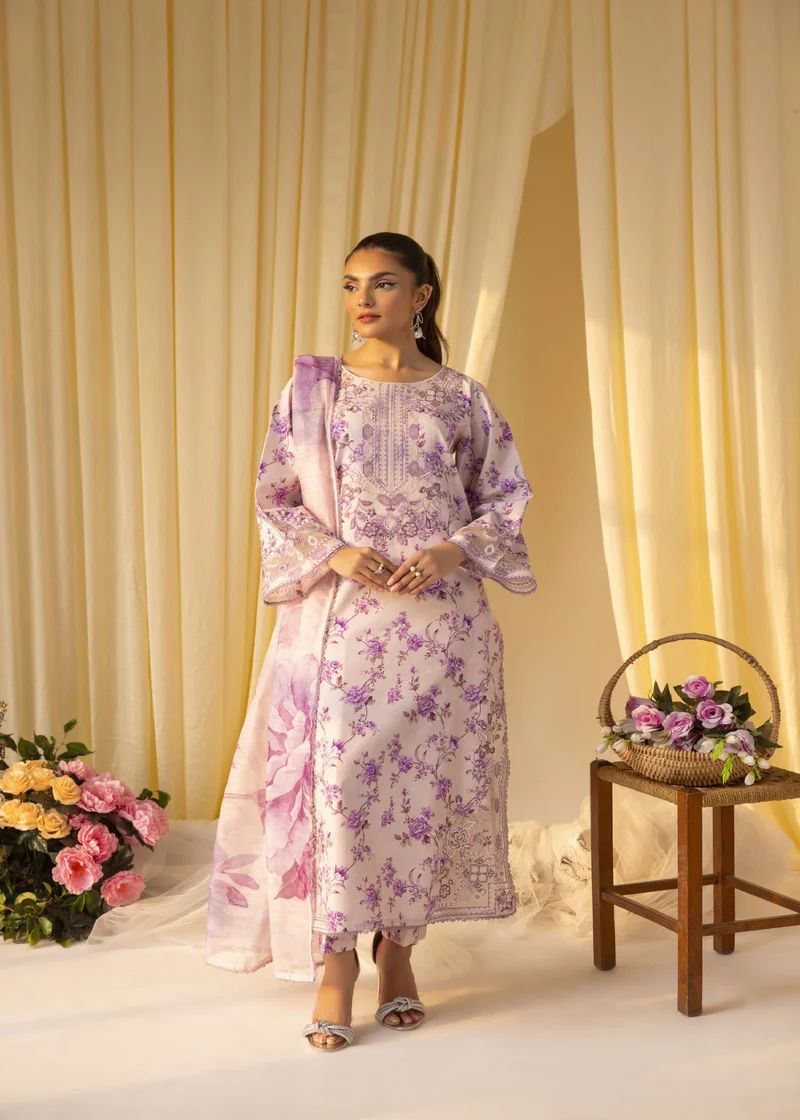 Muskin Directror MUSKIN BY MOHAGNI LAWN MML3 – The Zaibai