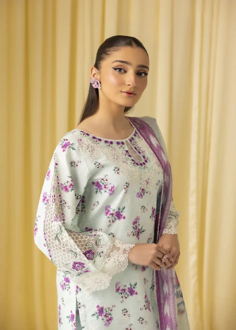 Muskin Directror MUSKIN BY MOHAGNI LAWN MML2 – The Zaibai