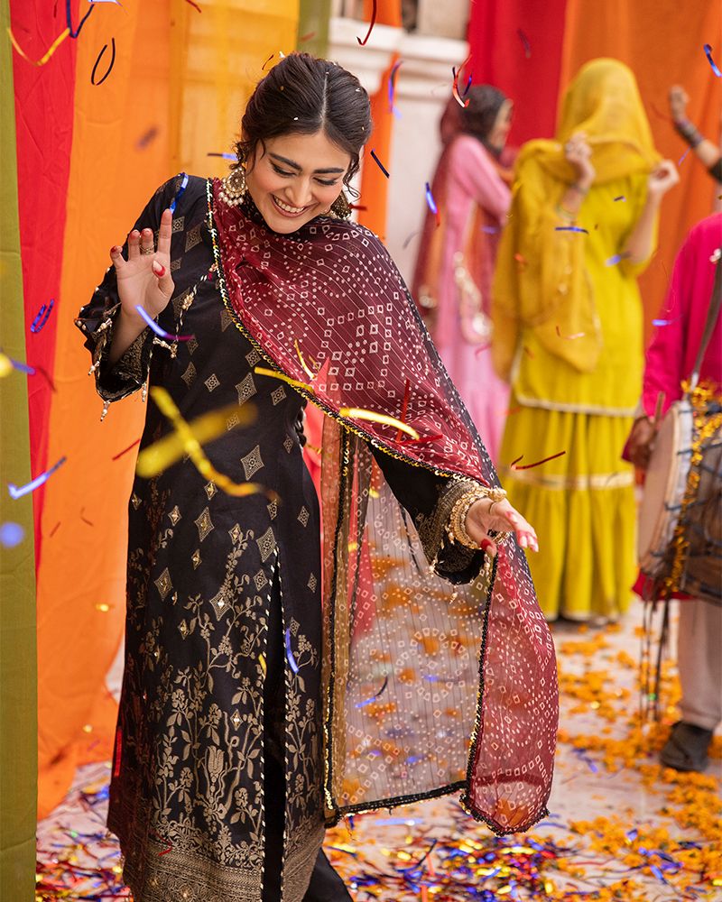ZEENAT-E-EID JACQUARD LAWN COLLECTION BY MONA MZE4