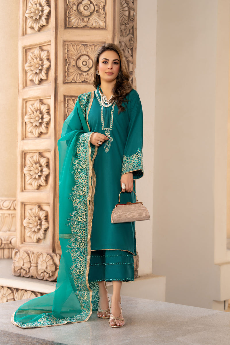 raw silk dresses 2020 Buy Raw Silk Indian Dresses Online for Women in USA