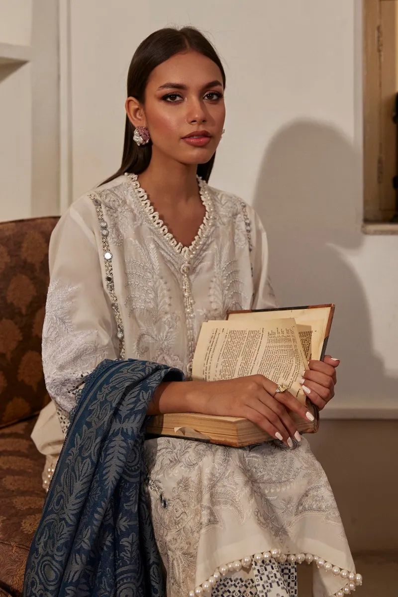 Sana Safinaz Muzlin Ready to Wear Embroidered Lawn Collection 03A