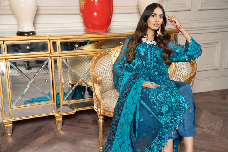 Luxury Formal Chiffon Embroidered Collection by Aleezay 08