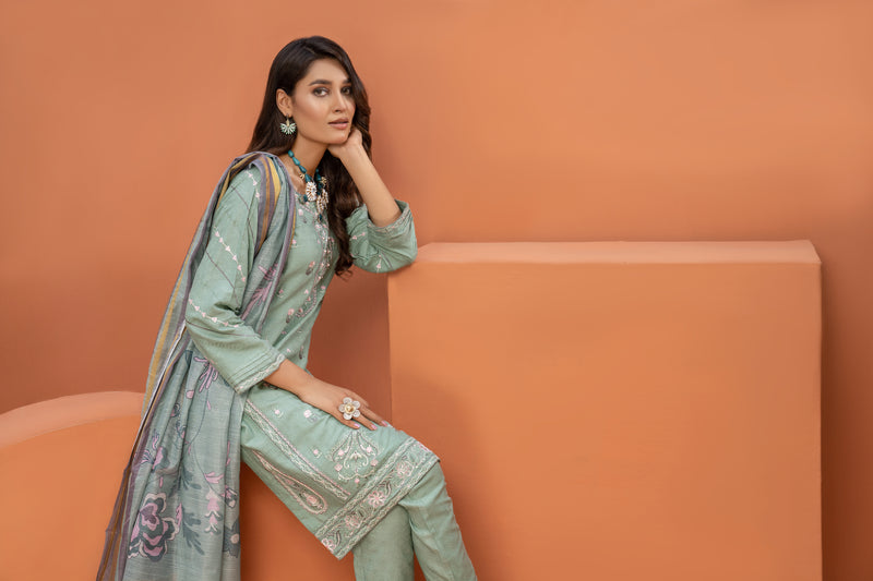 Ready to Wear Embroidered Lawn Collection by Arwah 01