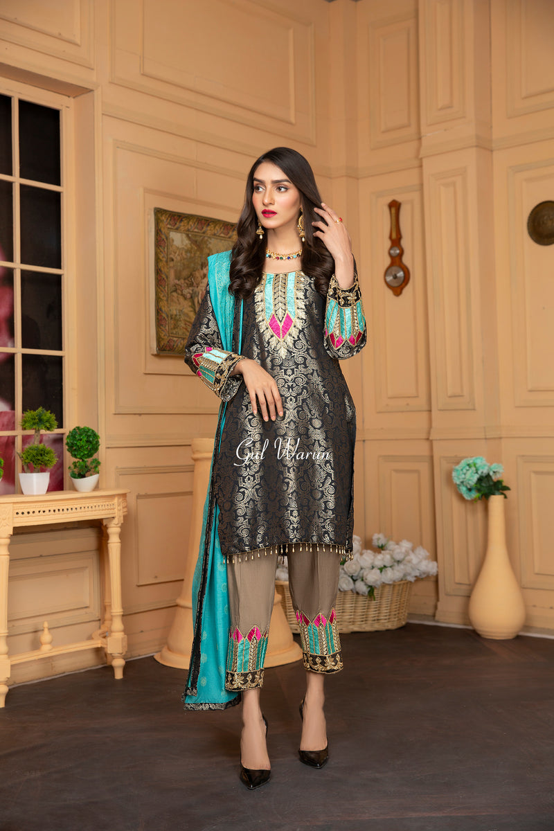 Winter Ready to Wear Embroidered Collection by Gulwarun 08