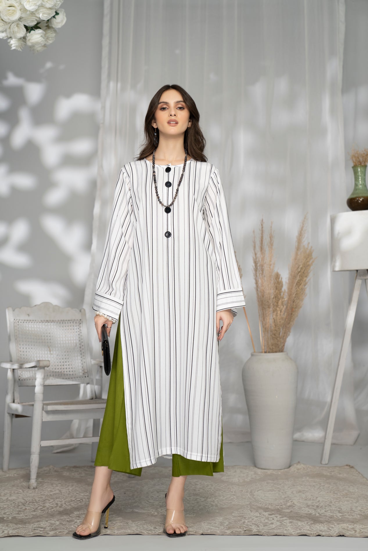 Gul Warun Winter Essentials GE1 main image 0
