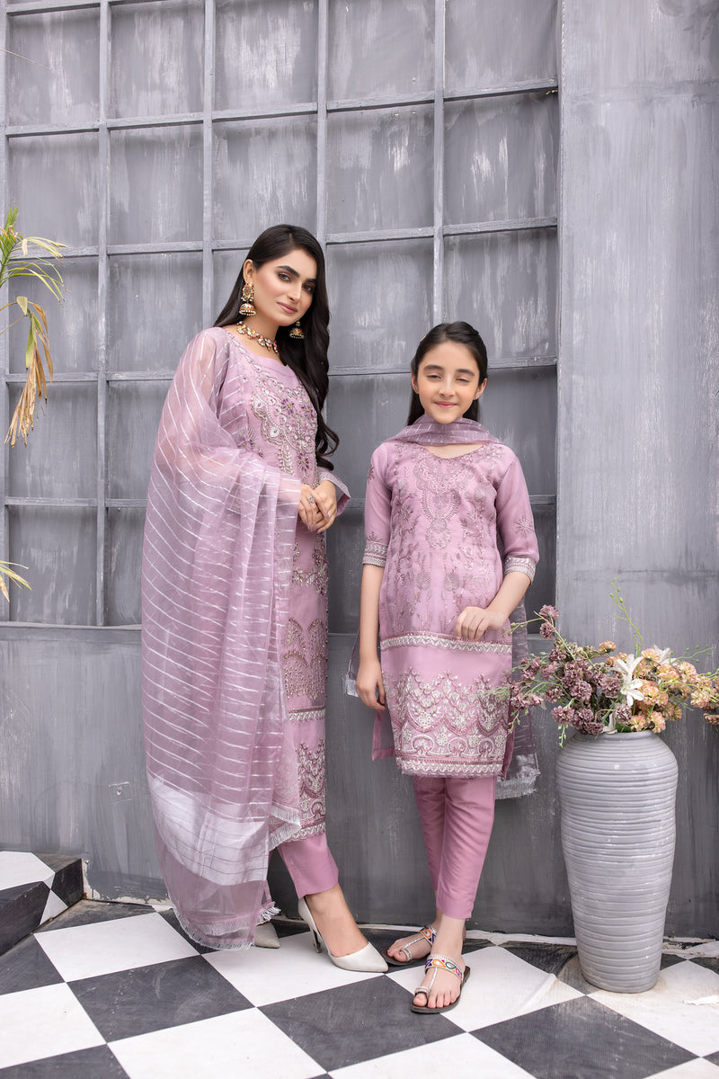 Formal Organza Ready to Wear Embroidered Collection by Zara Manan 05