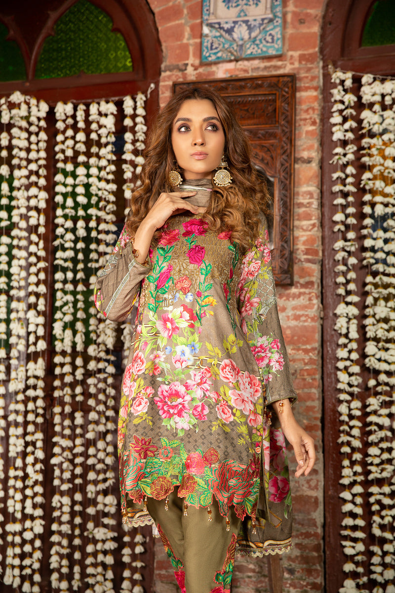 Winter Marina Embroidered 3 Pcs Dress by Arwah 05 The Zaibai Winter Marina Embroidered 3 Pcs Dress by Arwah 05 The Zaibai