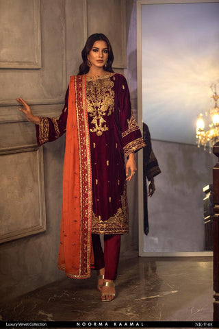 【新品未使用】Mame Embroidered Velvet Dress NOORMA KAMAL 3PC VELVET DRESS 05 – The Zaibai